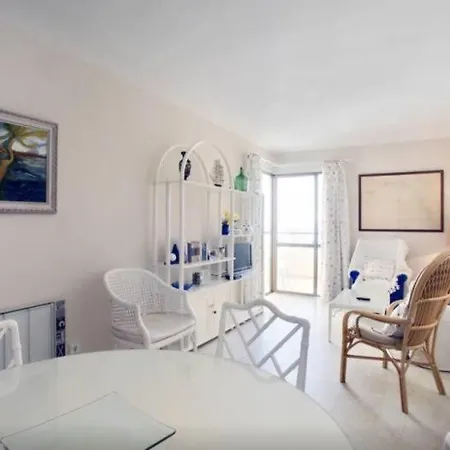 Holi-rent Veramar Apartment *